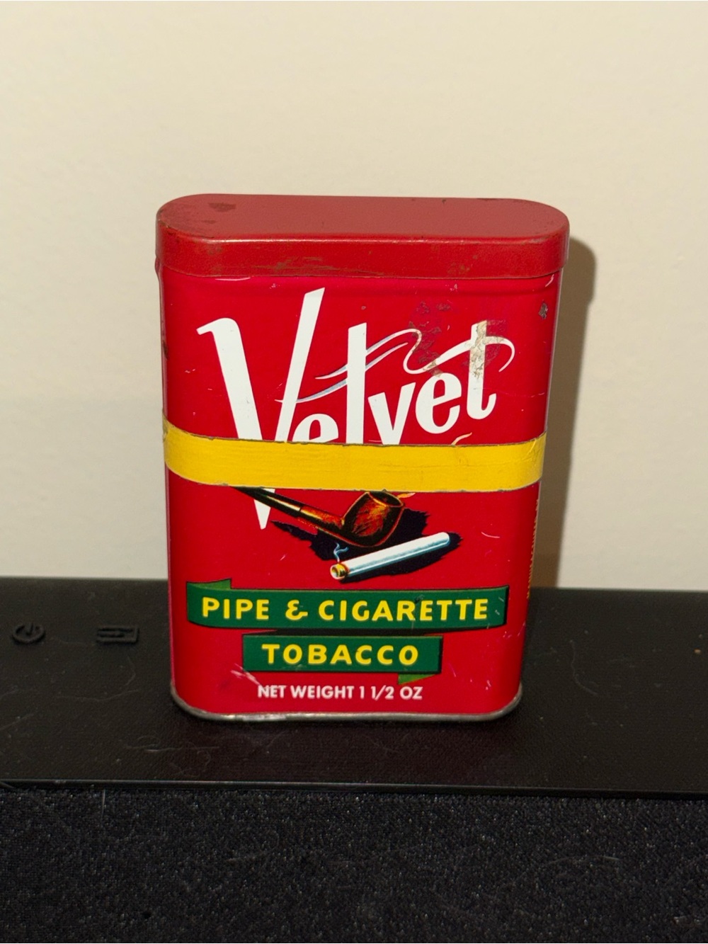 Antique Velvet Tobacco Tin